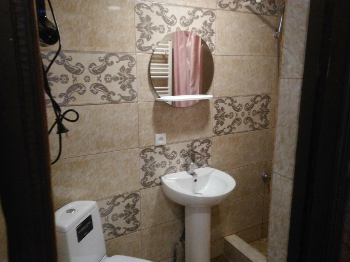 Old Tbilisi Tsiskari Apt Екстер'єр фото